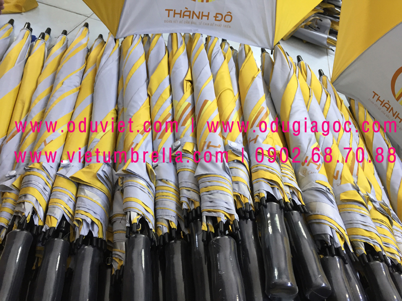 xưởng sản xuất ô dù cầm tay in logo quảng cáo